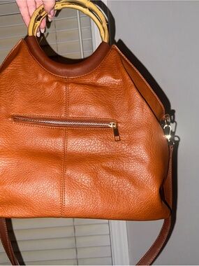 Classic Women's Leather Tote Bag in Cognac